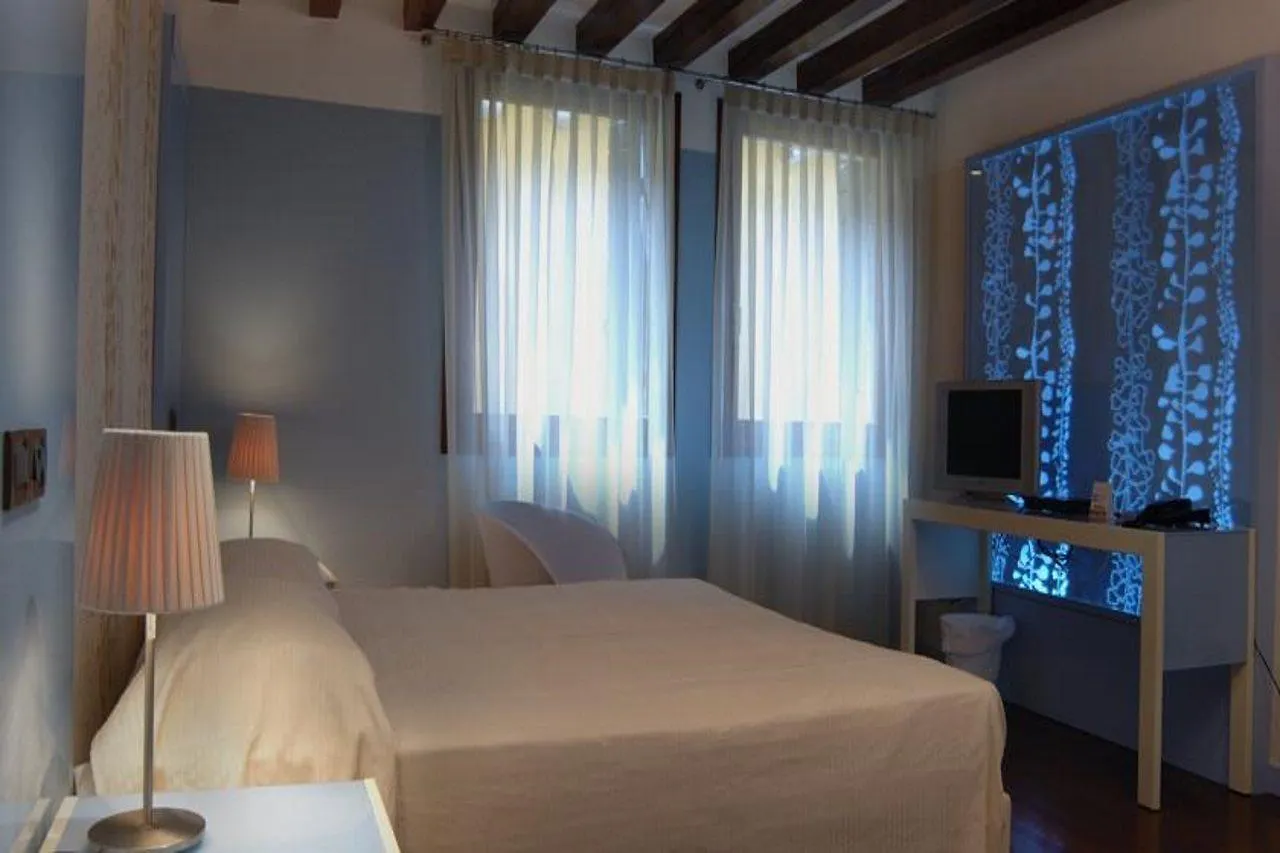 Venice Roulette Hotel 3 3*,  Ιταλία