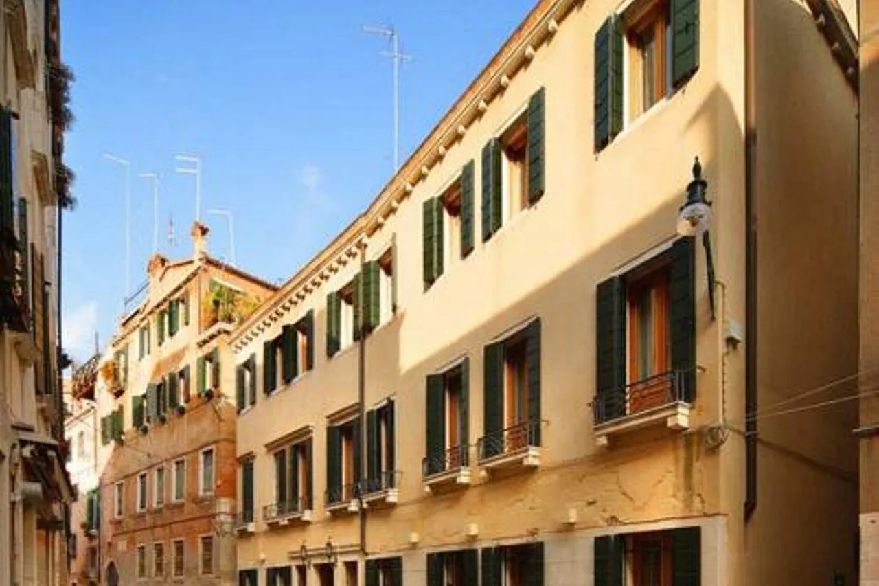 Venice Roulette Hotel 3